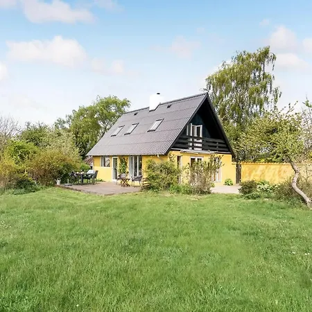 Sonderskovvej Holiday home Illebolle